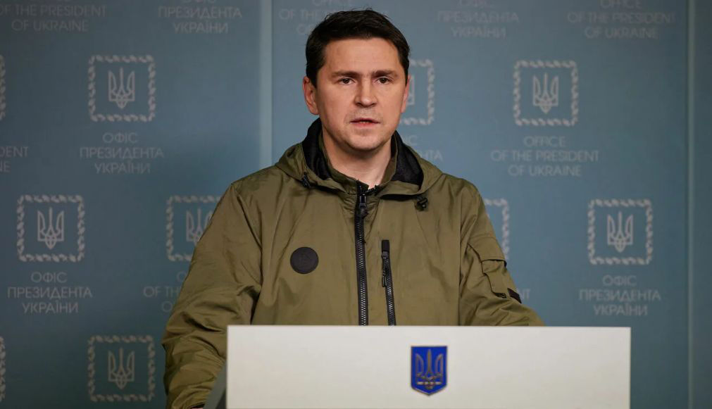 Подоляк: Чуть позже речь пойдет о предоставлении Украине нового вооружения.