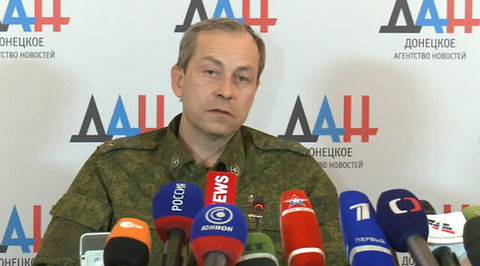 Представитель минобороны ДНР также пообещал, что журналисты в четверг смогут посетить сдавшихся или захваченных в плен украинских военнослужащих.