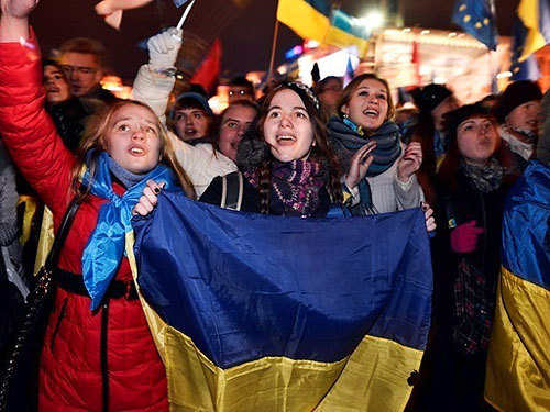Они пройдут колоннами в Министерство внутренних дел в Киеве и управлений МВД в других украинских городах.