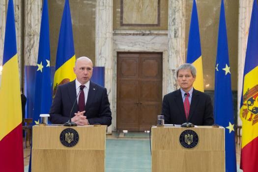 Филип ввел в заблуждение румынских журналистов, а также своего коллегу Дачиана Чолоша.