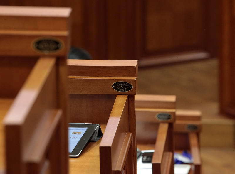 Deputații comuniști s-au arătat nemulțumiți de faptul că în urma audierilor din 4 aprilie nu a fost adoptată o declarație comună a Parlamentului în dosarul „7 aprilie”.