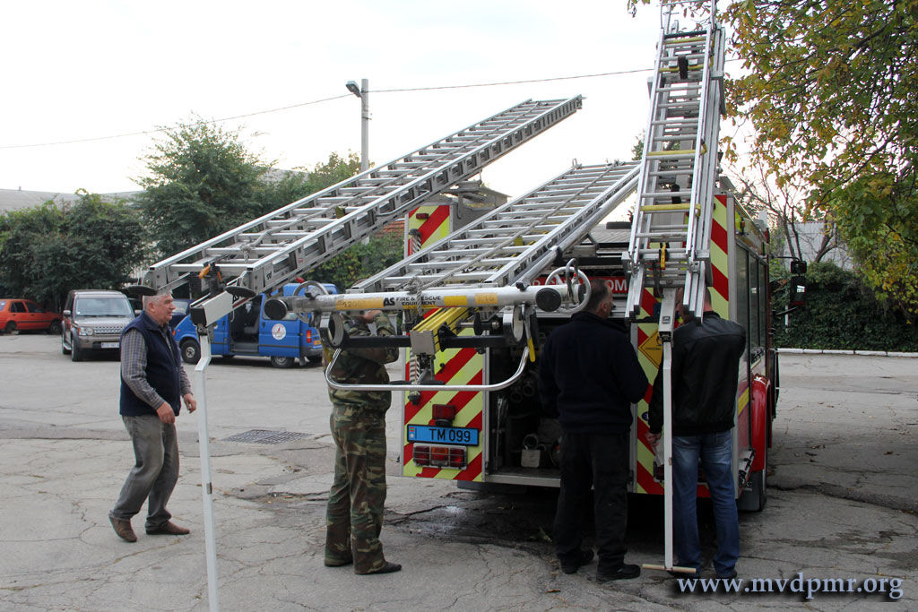 Руководство ЧС региона и зарубежные коллеги составили список необходимых комплектующих.