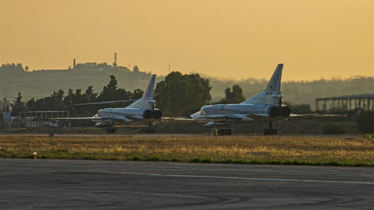Bloomberg: Rusia este aproape de un acord pentru menținerea bazelor sale militare în Siria.