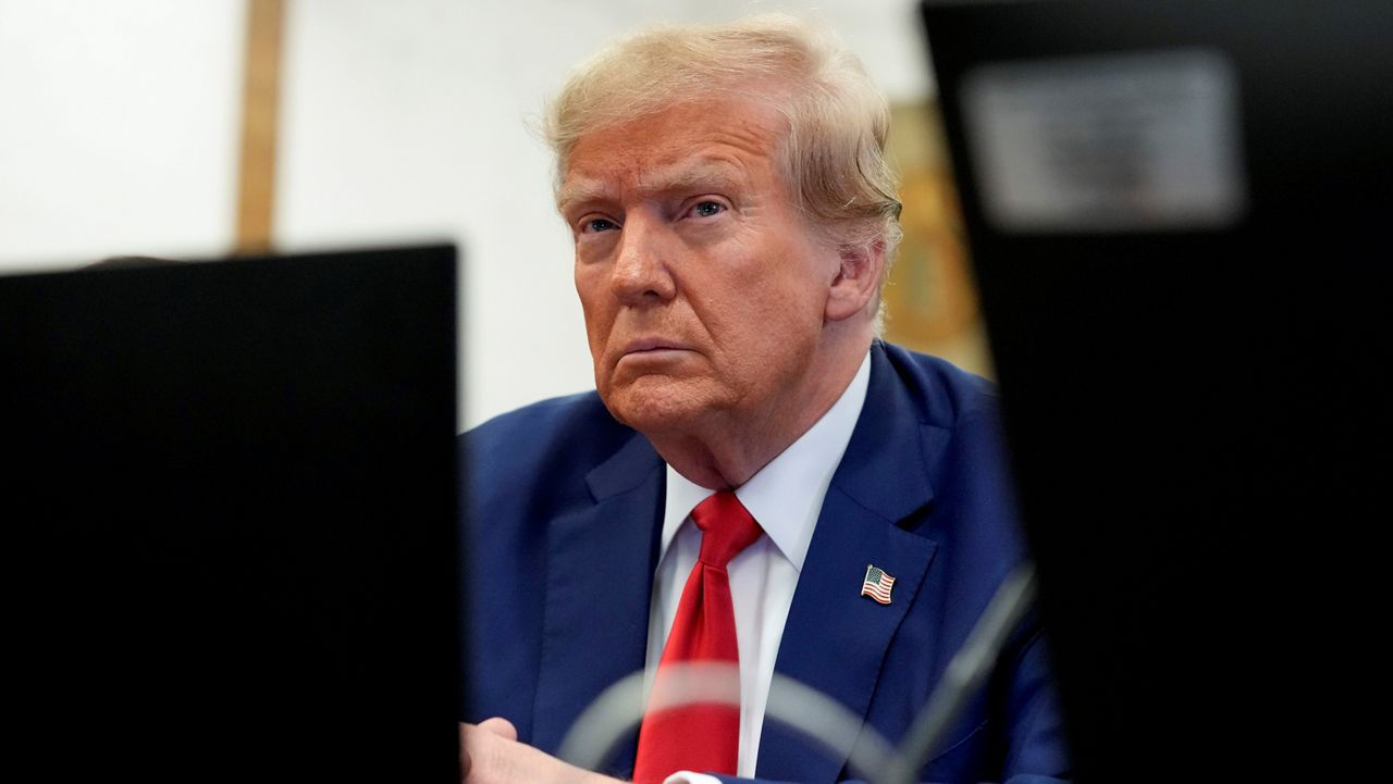 Трамп вылетел из списка 500 богатейших людей мира.