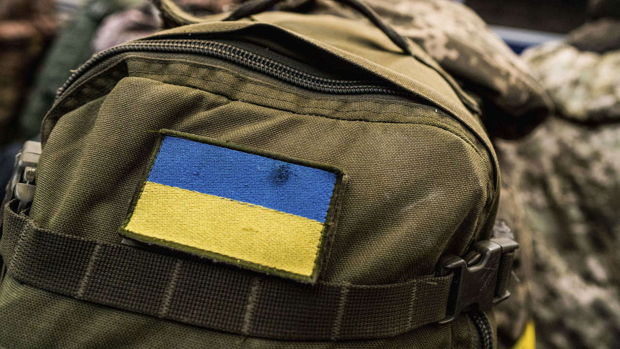 Данный документ позволяет иностранным добровольцам легально находиться на территории Украины.