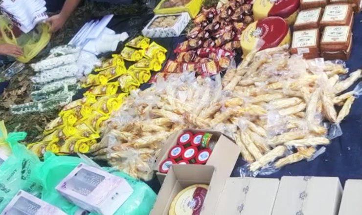 Алкоголь и продукты без документов о происхождении были выявлены и изъяты в приграничной зоне.
