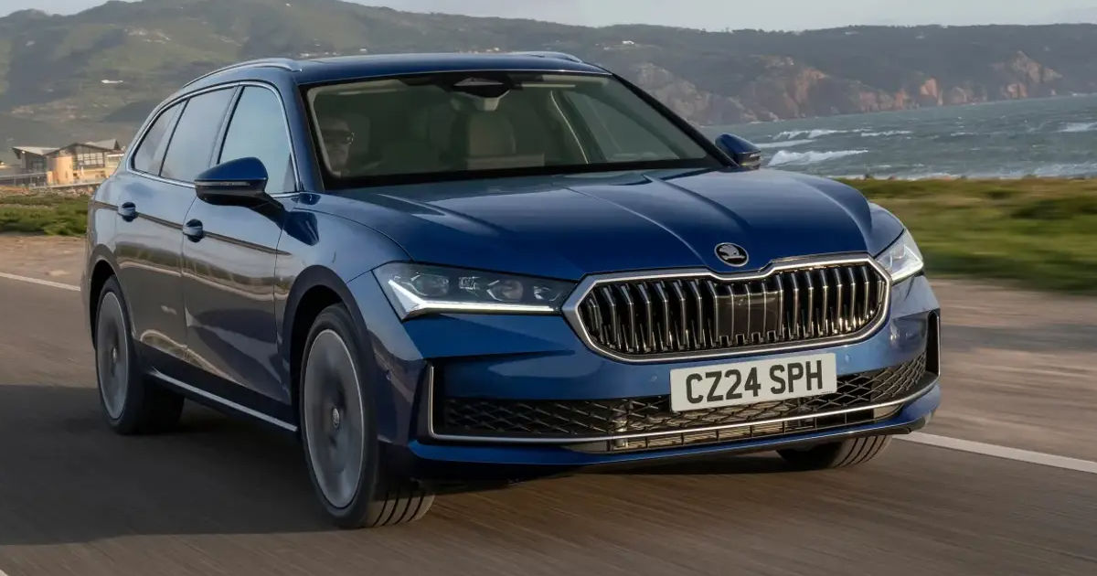 Новая Skoda Superb Estate iV начала продавать в Европе.