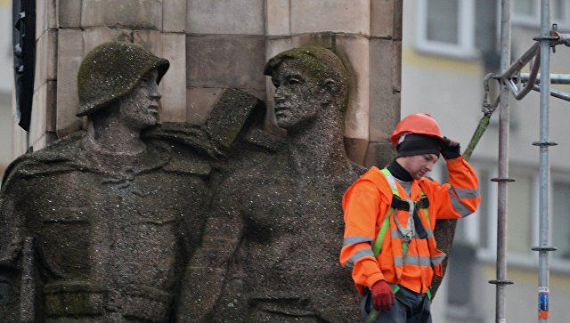 В Польше 18 раз незаконно демонтировали советские памятники.