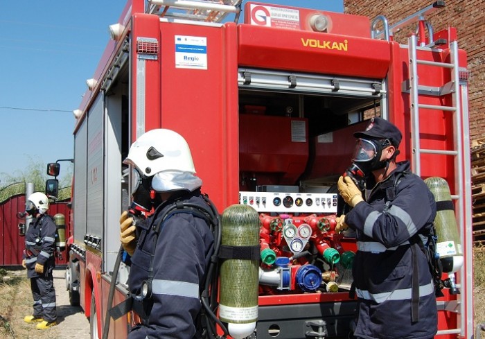 Un depozit de cereale din zona industrială a sectorului Ciocana al Capitalei a fost cuprins de flăcări, notează UNIMEDIA.