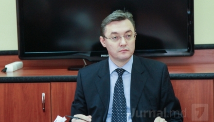 Solicitat de Jurnal TV, Igor Corman a refuzat să comenteze, calificând aceste acuzaţii drept aberaţii.