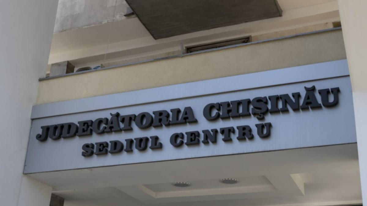 O magistrată, atacată într-o sală de judecată din Chișinău.