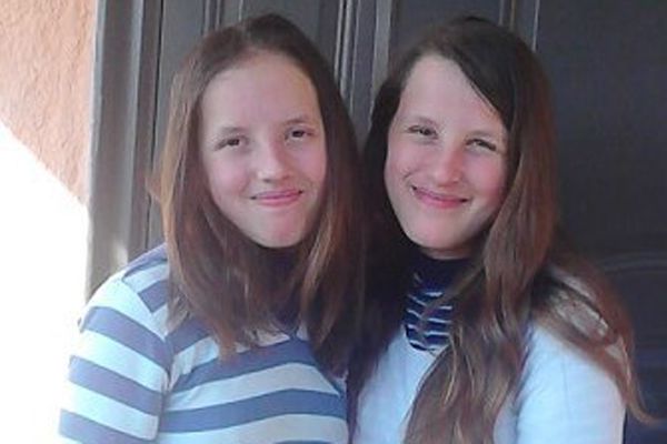 С несовершеннолетними девочками должен побеседовать психолог, который определит, что заставило их уйти из дома.