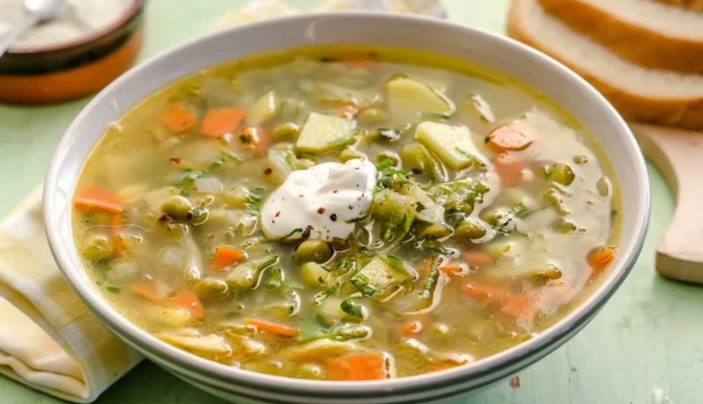 Врач рассказала, какой продукт нельзя употреблять при проблемах с ЖКТ.