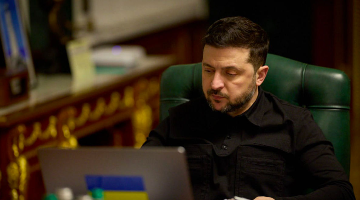 Zelenski: Ucraina va deschide zece centre de export de arme în Europa în 2026.