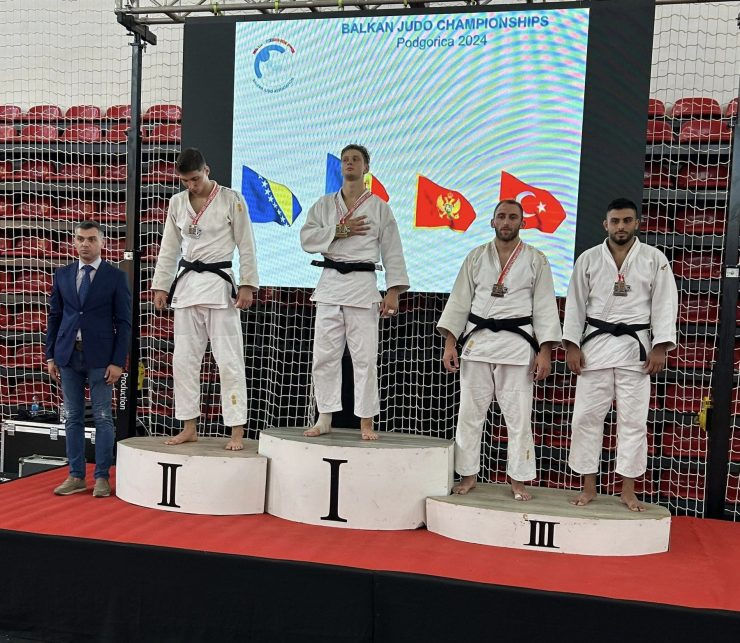 Opt judocani din Moldova au urcat pe podiumul de premiere de la Campionatul Balcanic 2024.