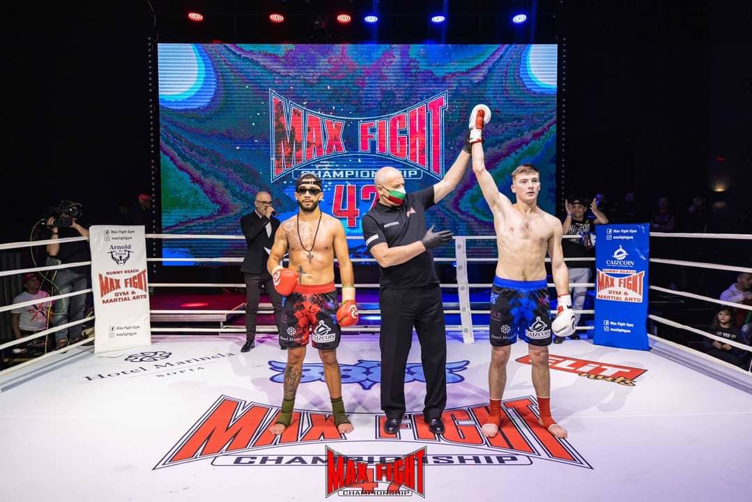 Бельцкий кикбоксер стал лучшим в «Maxfight».