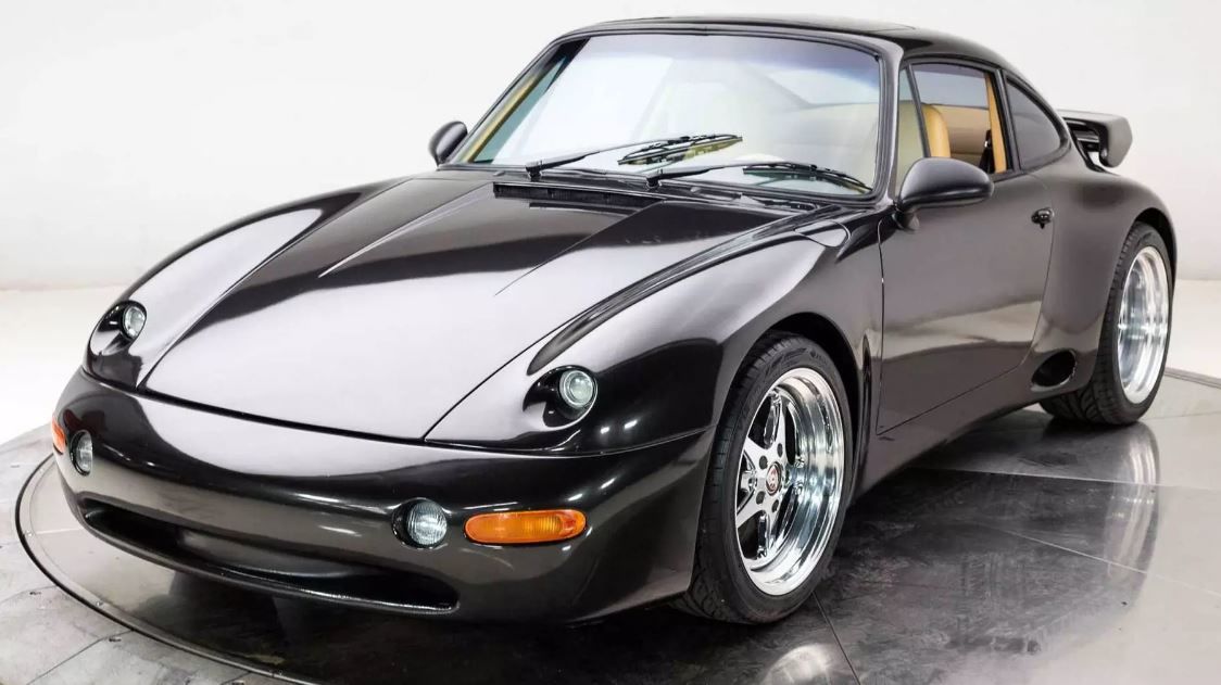Сегодня тяжело найти более узнаваемый спортивный автомобиль, чем Porsche 911. 