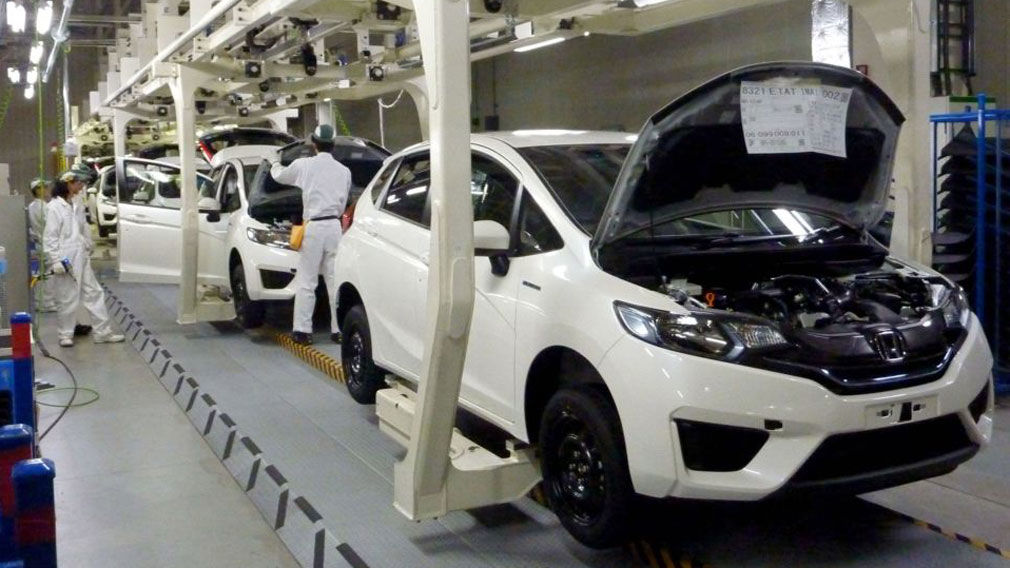 Honda приостановит работу двух своих заводов в Японии.