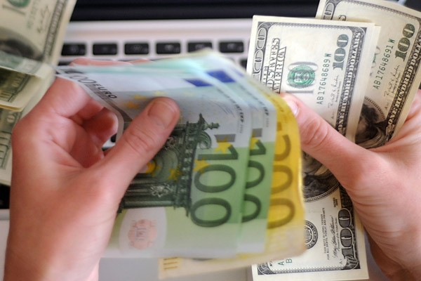 BNM a stabilit un curs de 18 lei și 27 de bani pentru un euro.