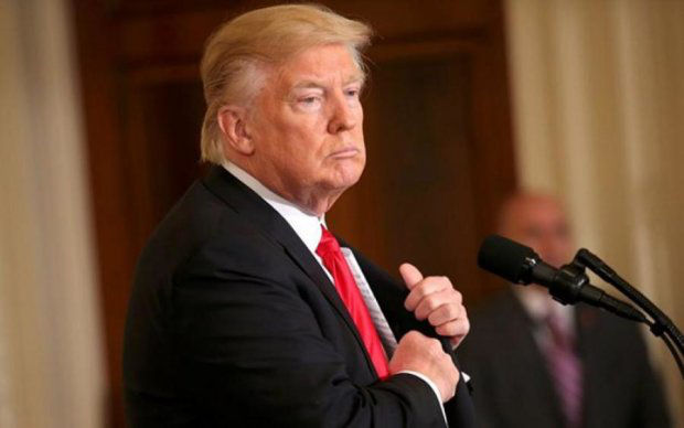 Конгресс США расследует сокрытие администрацией Трампа зарубежных подарков