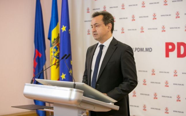 Purtătorul de cuvânt al PDM, Vitalie Gămurari.