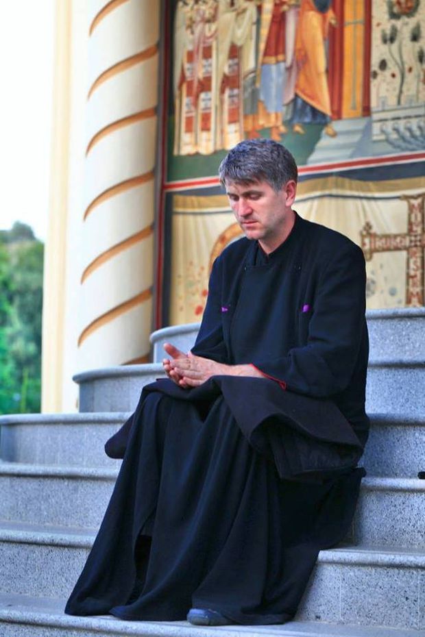 Румынский священник растлитель мальчиков лишен сана.