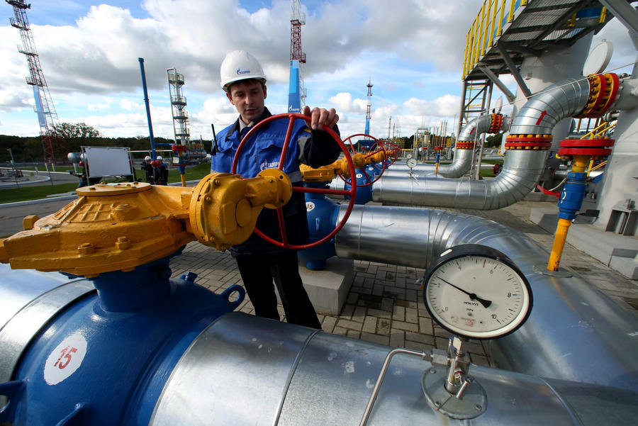 Депутаты Госдумы ищут способ поставлять газ не через Украину.