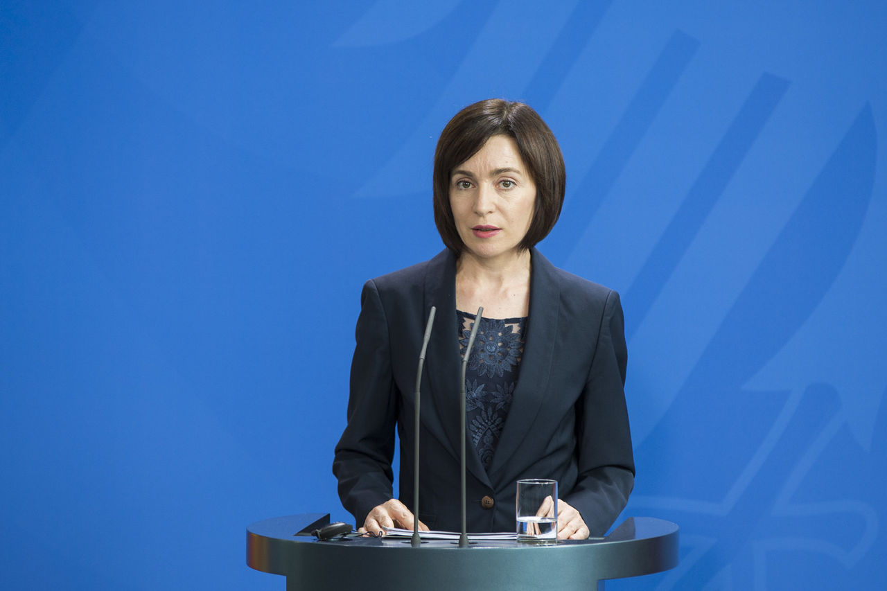 Поправки к Закону о прокуратуре предполагают еще ряд полномочий для Санду. 