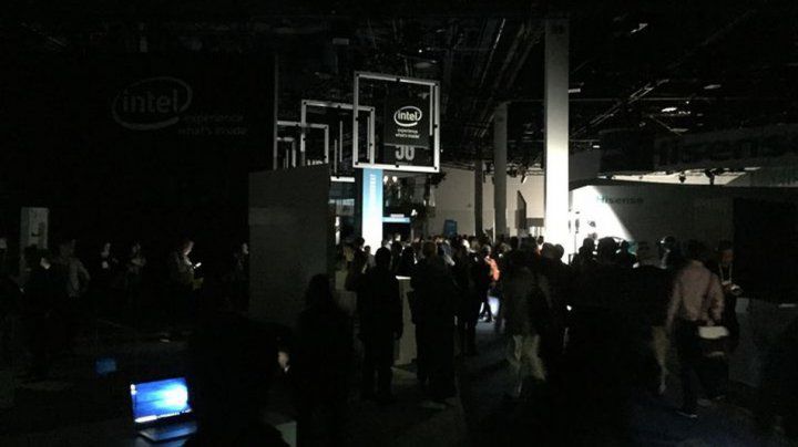 CES 2018, în beznă timp de 2 ore din cauza unei ploi torențiale