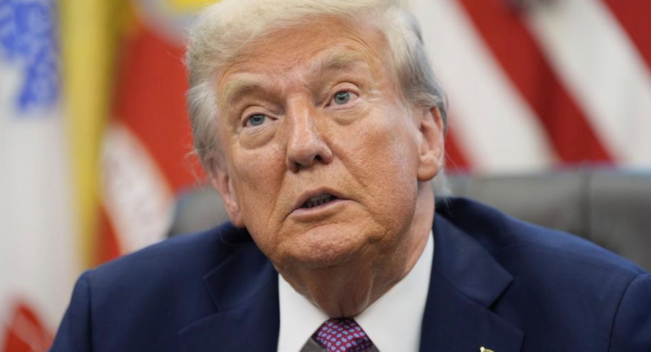В конгрессе США назвали Трампа «информатором ФБР».