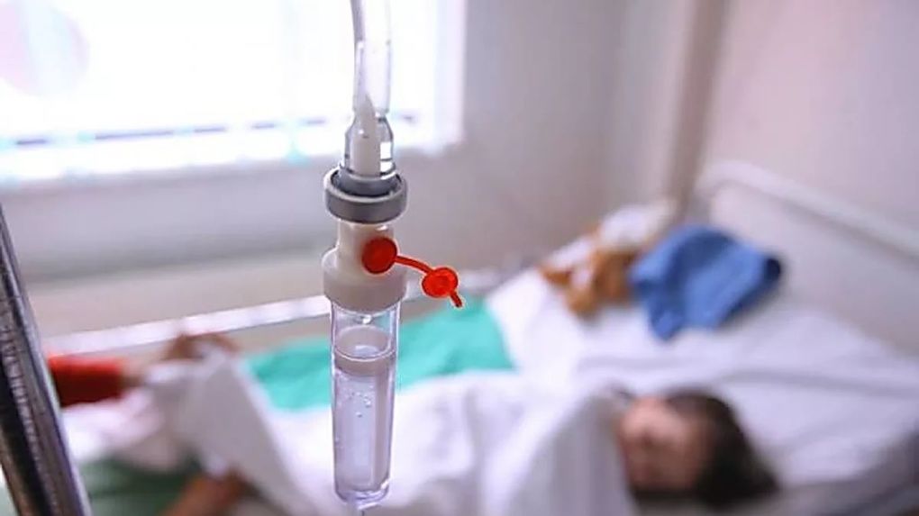 Мама малыша, которого лечат от COVID-19, обратилась к другим родителям.