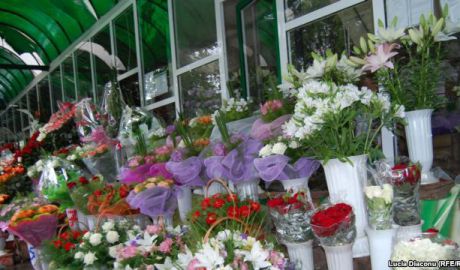 Продавцы цветов утверждают, что им не под силу открыть собственные фирмы. Фото: Europa Liberă