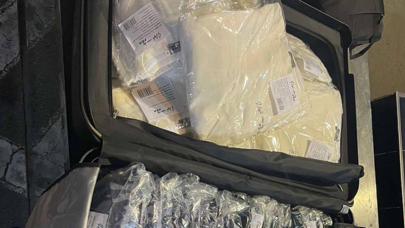 В Леушенах у мужчины в багажнике авто нашли незадекларированные товары.
