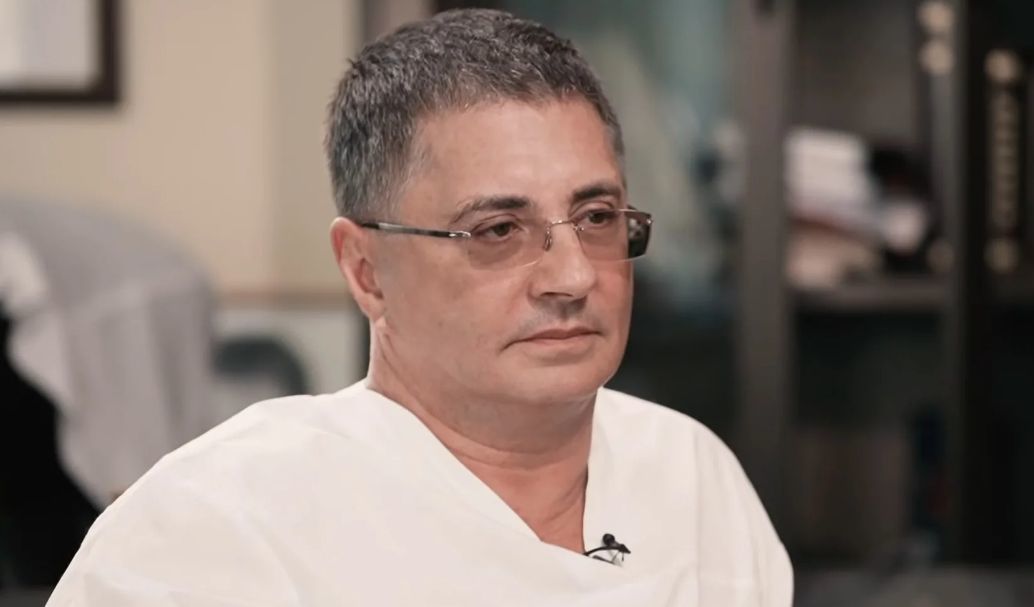 Доктор Мясников объяснил, как вакцина может помочь отказавшимся от нее.