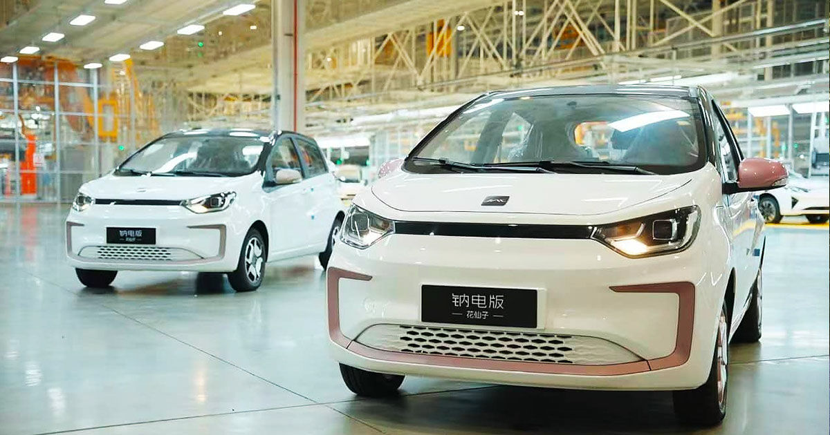 Expert auto: Mașinile electrice și cele din China cuceresc piața din R. Moldova.