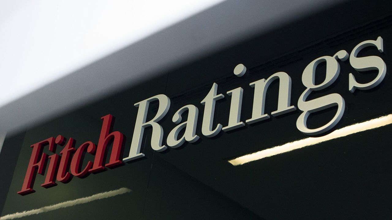 Fitch: Война в Украине обрушит экономику России до 1998 года.