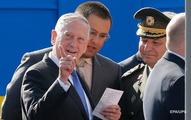 Министр обороны США Джеймс Мэттис заявил, что Вашингтон рассматривает вопрос о предоставлении Киеву летального оружия.