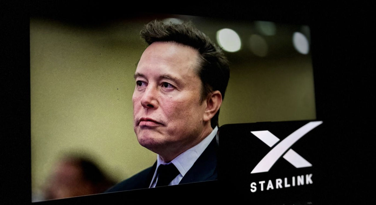 Маск обвинил Украину в использовании Starlink для ударов беспилотниками.