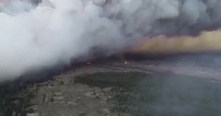 За девять дней огонь уничтожил несколько бывших сёл и шёл к хранилищу ядерных отходов в Припяти.