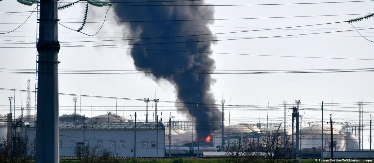 На Полтавской нефтебазе под Краснодаром произошло возгорание после атаки БПЛА.