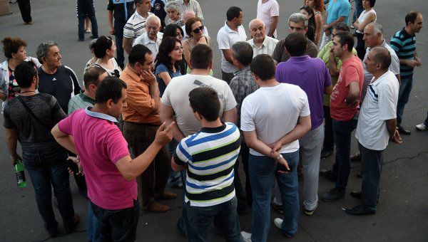 Активисты готовы продолжать свою акцию бессрочно.