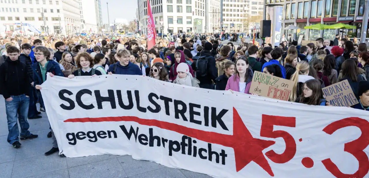 Un elev, anchetat în Germania pentru insultarea lui Merz.