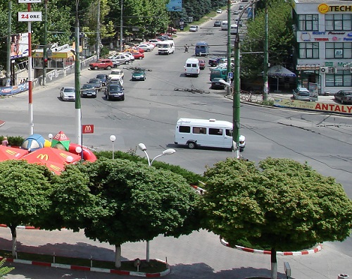 Транспортное движение по Алеку Руссо будет приостановлено и на этой неделе.