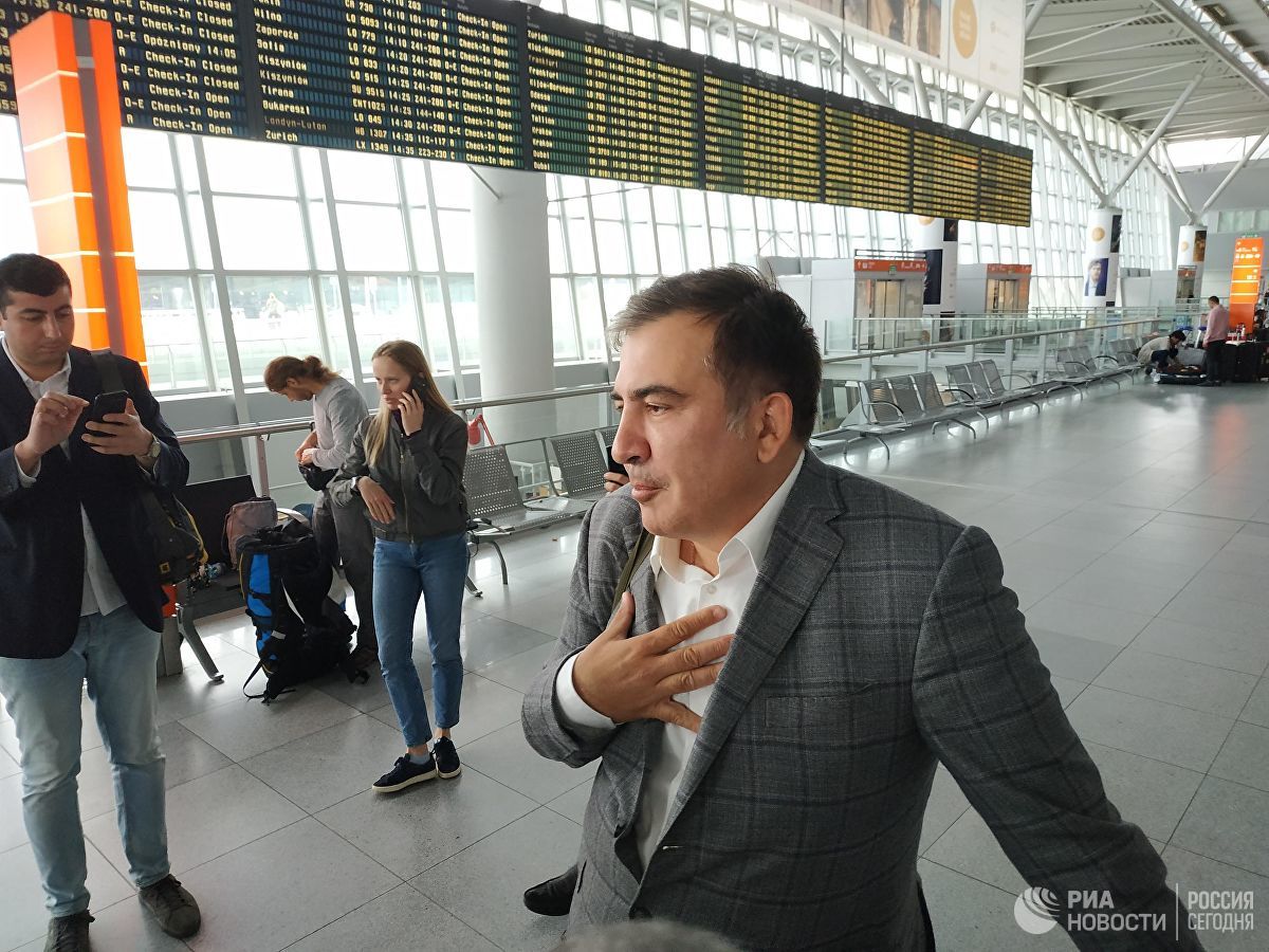 Саакашвили прилетел на Украину.