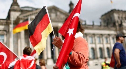 Власти Германии рассматривают возможность оказания экономической помощи Турции.