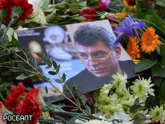 Следственный комитет продлил срок расследования дела об убийстве политика Бориса Немцова до 28 февраля 2016 года.