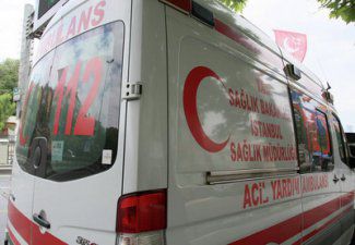 В Турции в результате взрыва бомбы, которую привел в действие террорист-смертник, ранения получили пять полицейских.