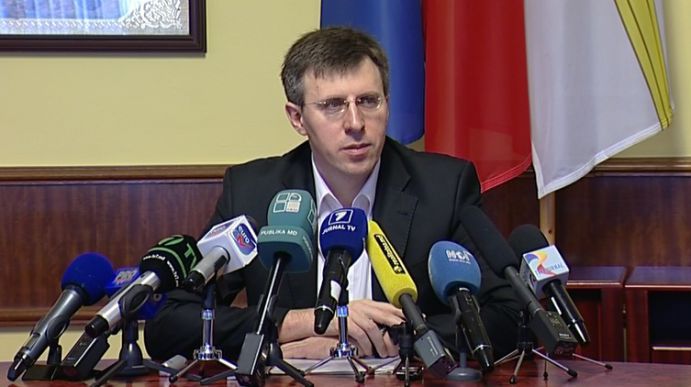 Среди наиболее важных достижений 2014 года градоначальник назвал создание пешеходной улицы, ремонт ряда улиц, в том числе реконструкцию ул. Алеку Руссо.