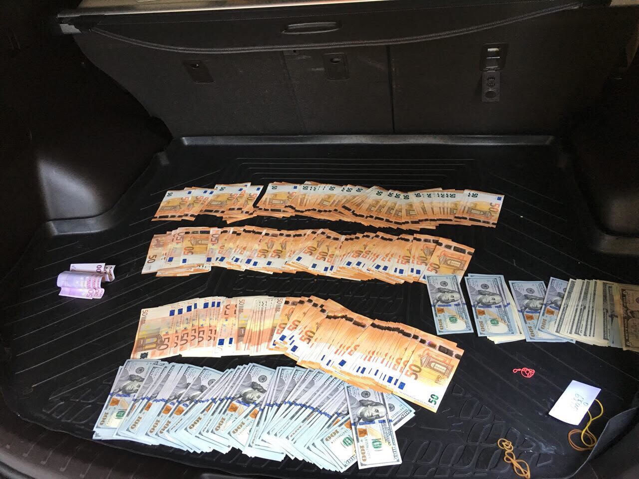 Прокуратура задержала 5 человек, занимавшихся мошенничеством на рынке Forex.