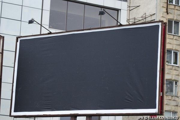 Primăria Capitalei suspendă temporar amplasarea publicității exterioare.